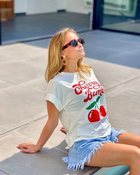 T-shirt - CHERRY BOMB