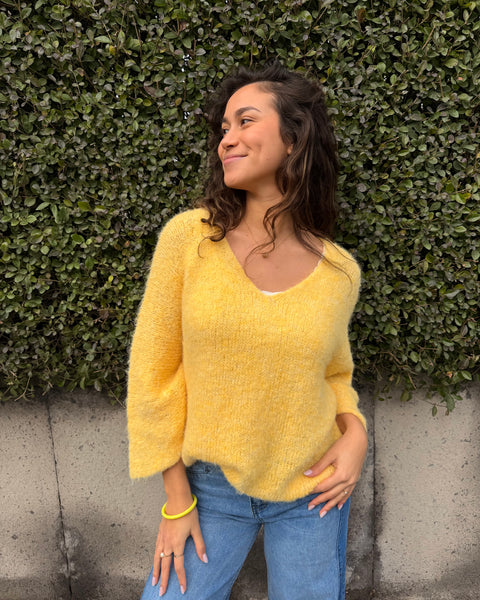 Yellow sweater - KAM