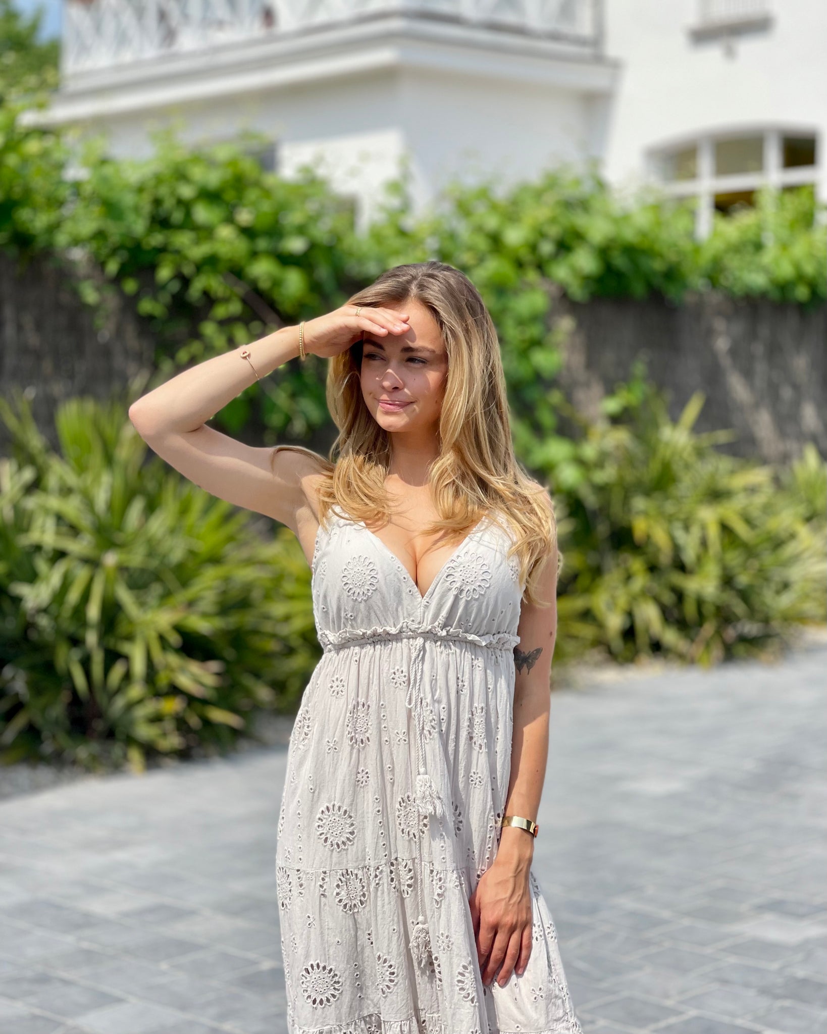 Robe beige - ISIA