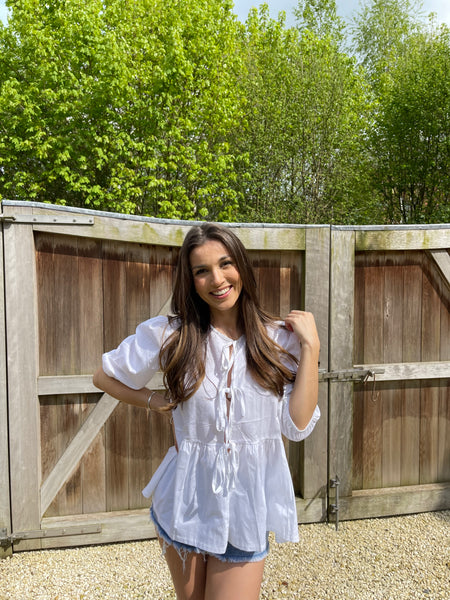 Blouse blanche - NOEUDS