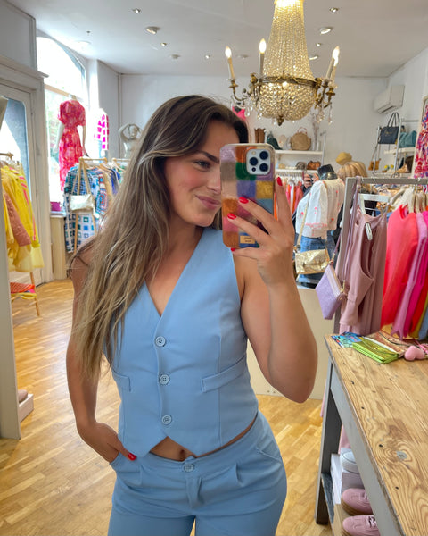 Ensemble bleu - CATY