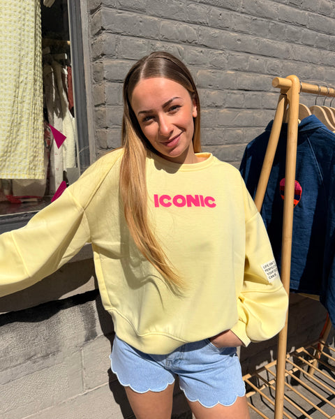 Sweat jaune écusson - ICONIC