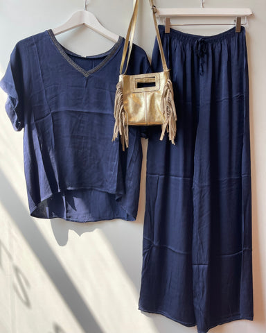 Ensemble bleu - ISADORIA