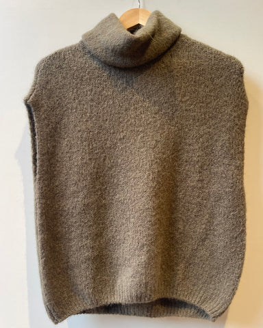Pull sans manches col roulé chocolat - RORY