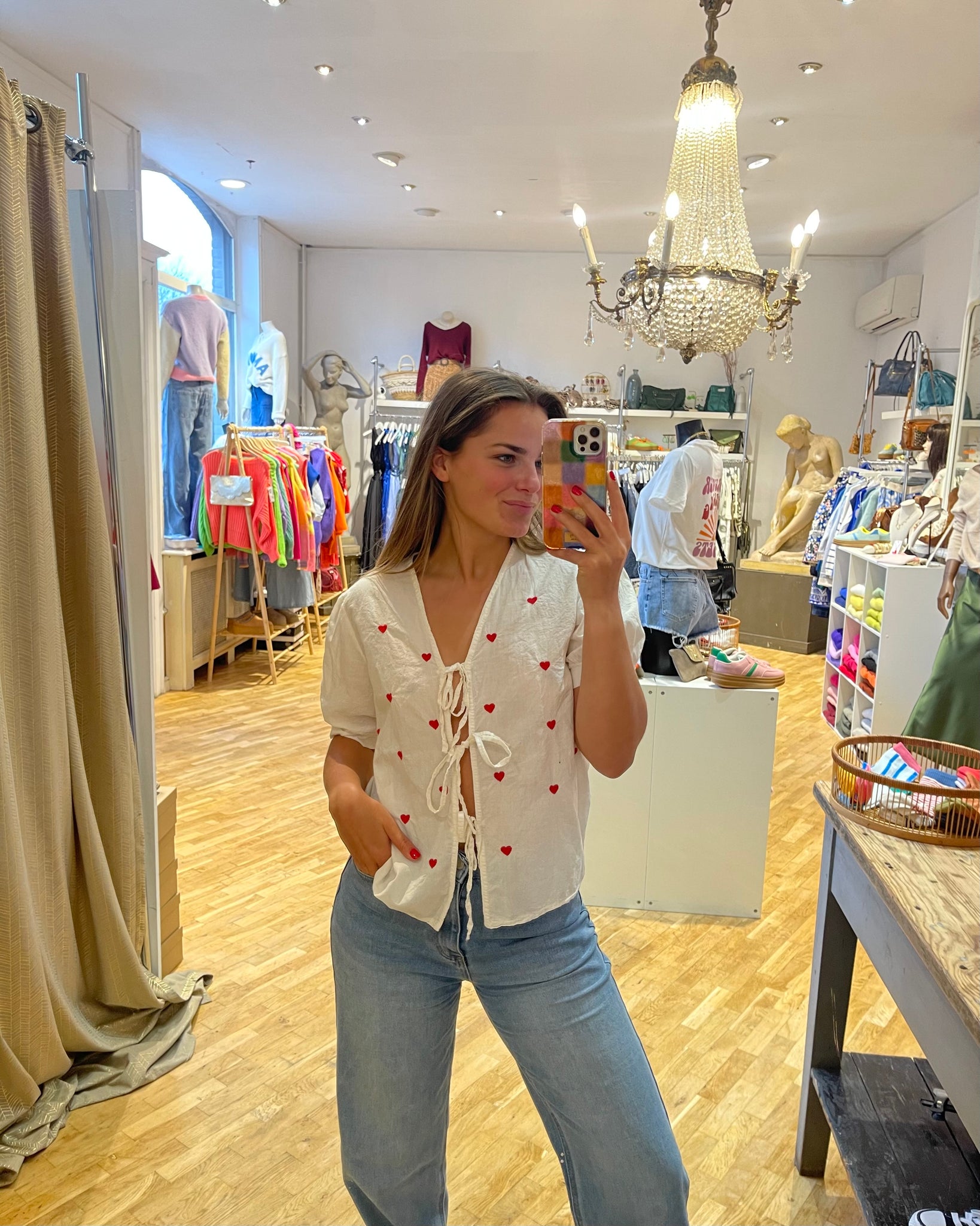Blouse rouge - NOEUDS