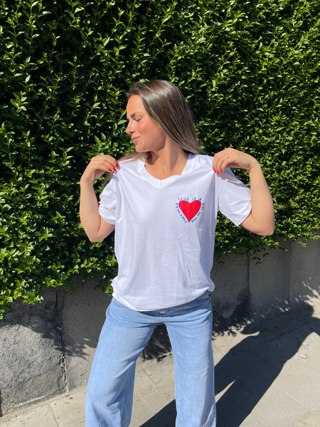 T-shirt blanc - LOVE IS A KISS ON THE FOREHEAD