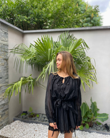 Robe noire - CAMILLE