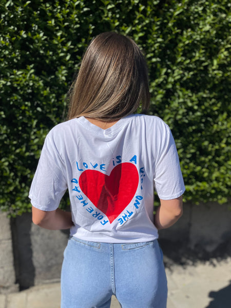 T-shirt blanc - LOVE IS A KISS ON THE FOREHEAD
