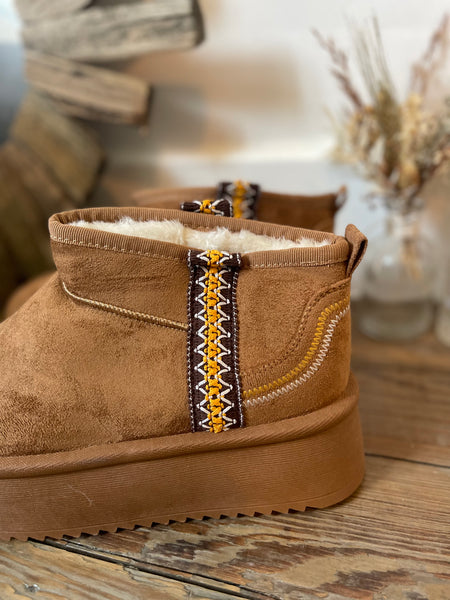 Chaussures hautes - style UGG