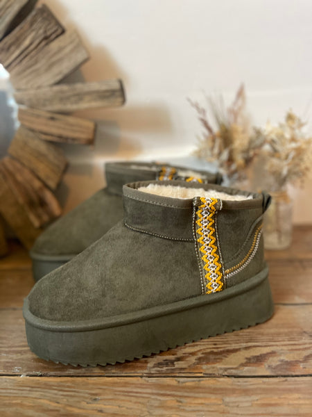 Chaussures hautes - style UGG