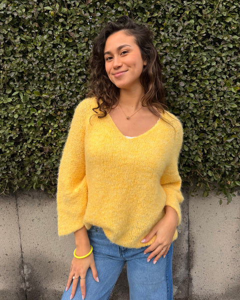 Yellow sweater - KAM