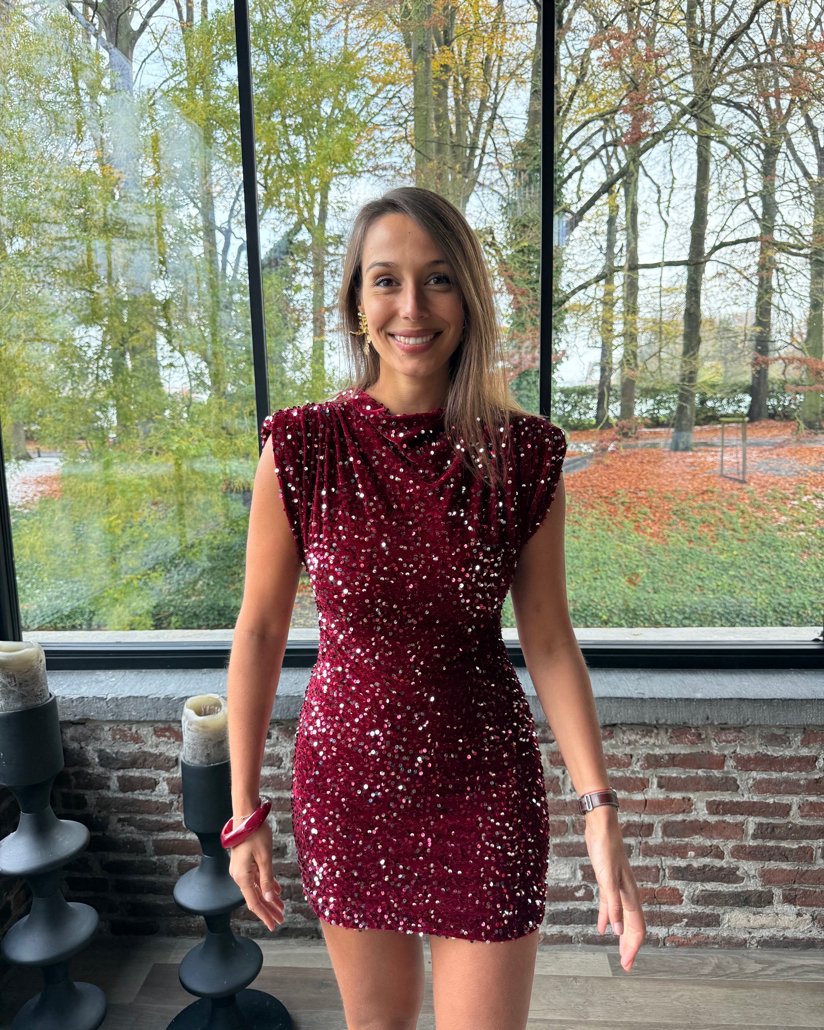 Robe rouge sequin argenté - ESRATI