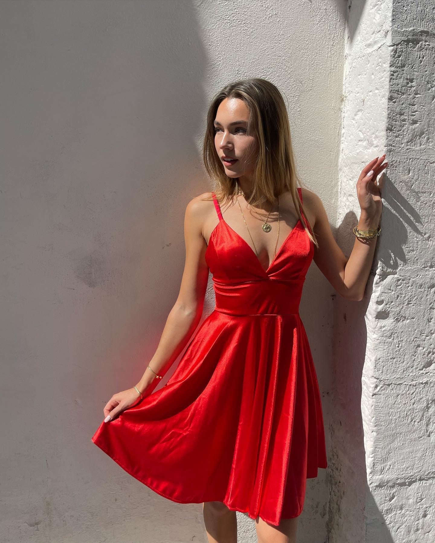 Robe rouge - EMMA
