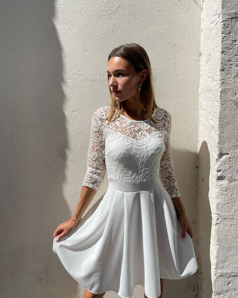 Robe blanche - MAËLYS