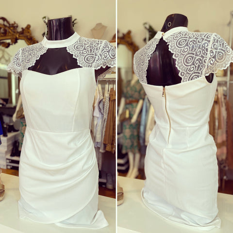 Robe blanche - LOANA